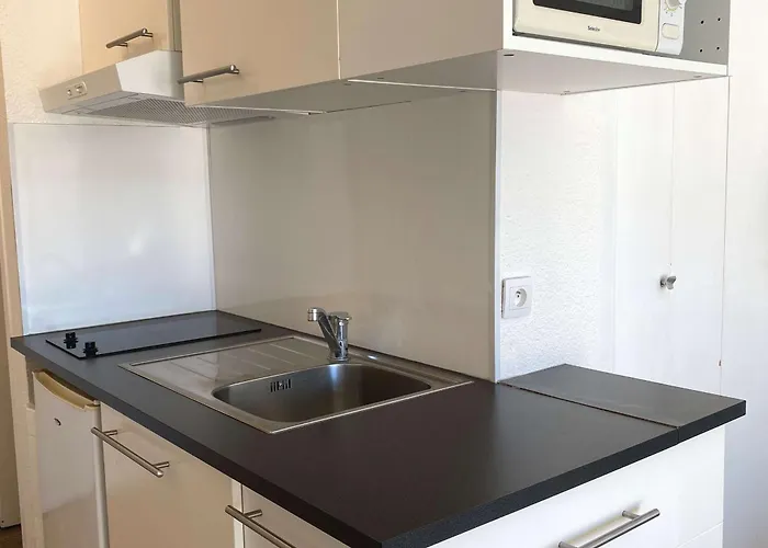 Apartamento Rénové Climatisé Avec Balcon, Parking Et Wifi à - Fr-1-553-66 Balaruc-les-Bains